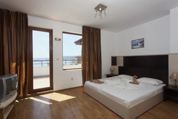 Hotel Vemara Club