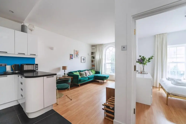 Rotherhithe Riverside Flat