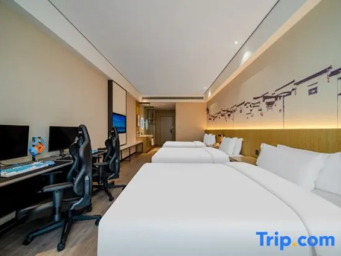 Standard Triple room