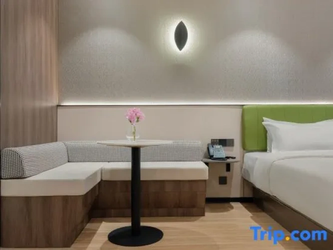1 Bedroom Deluxe Double Suite