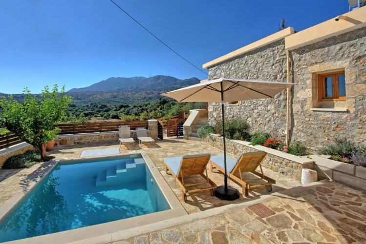 Villa Vicilla by MediterraneanVillas