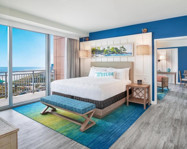 Corner Double Suite oceanfront