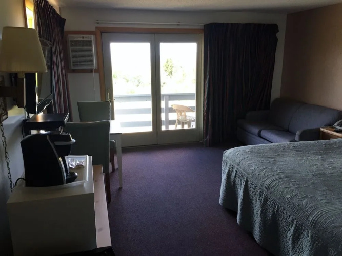 Kineo View Lodge