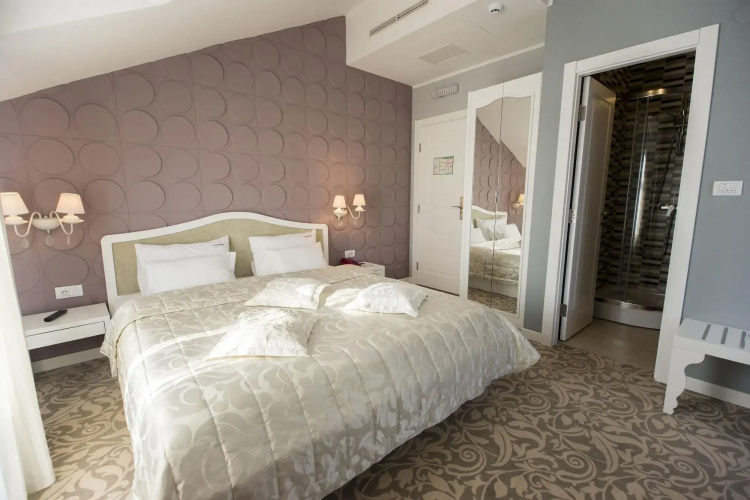New Belgrade Garni Hotel