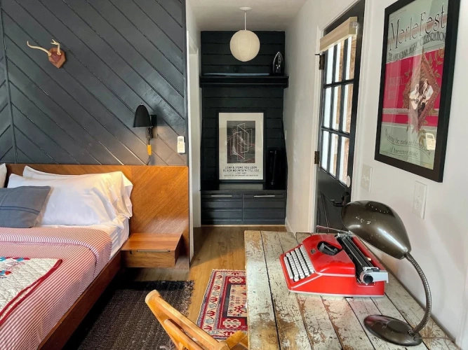 Grand room