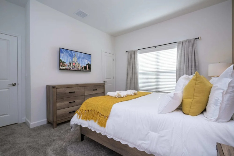 WonderFull 4Bd with Pool at Champions Gate 1174