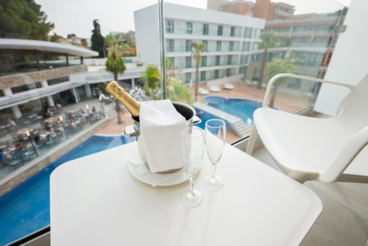 Hotel Morlans Suites - Adults Only photo 18