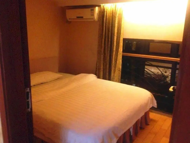Laiwei Qintian E Apartment Hotel