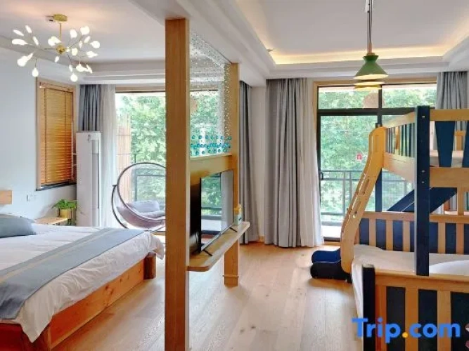 Standard Family room