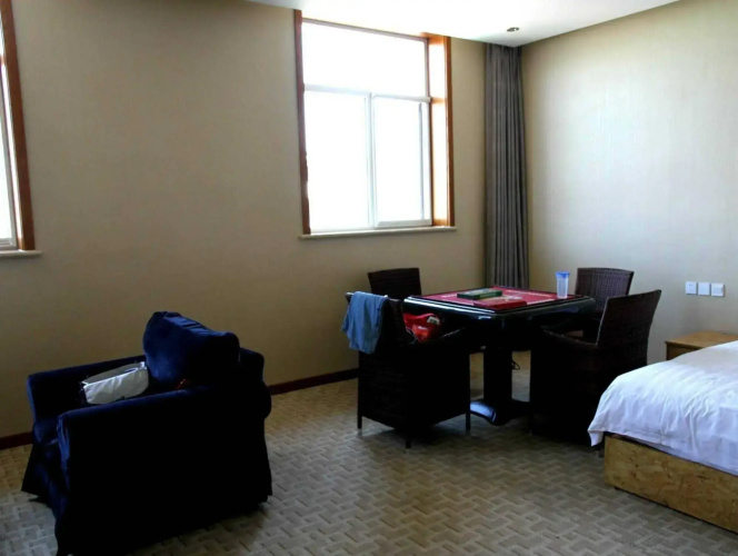 Chengde No.1 Business Hotel