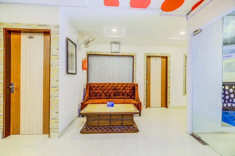 FabHotel The First