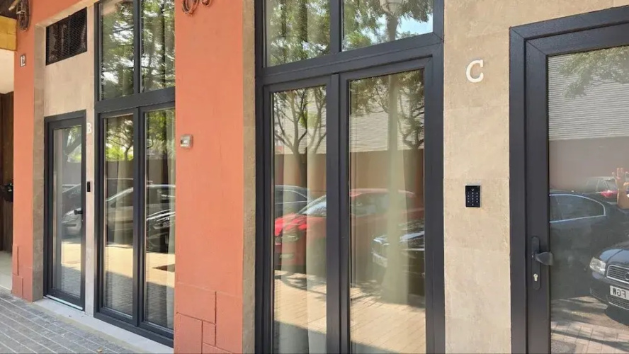 Apartamentos Vicent Clavel