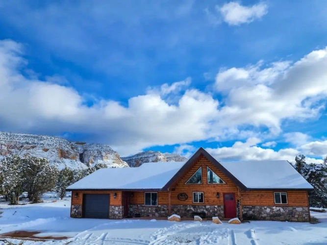 3 Bedrooms Cottage