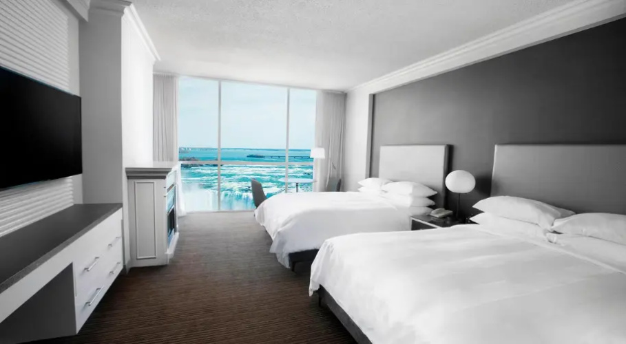 2 Bedrooms Fallsview Suite