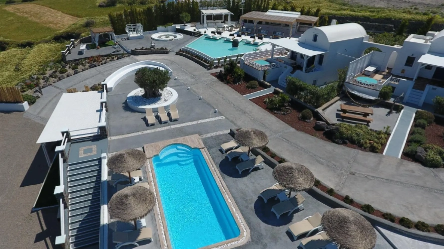 Sextuple Villa