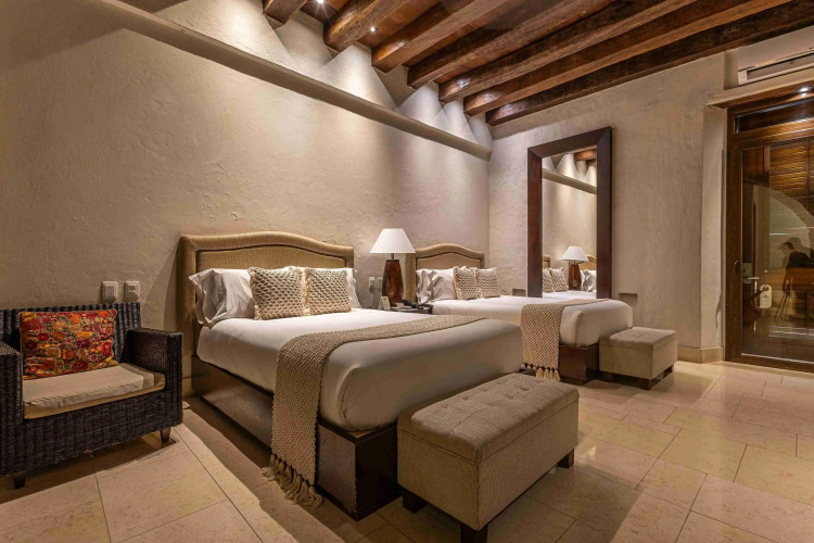 Ananda Hotel Boutique