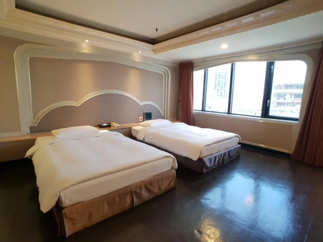 The First Plaza Hotel