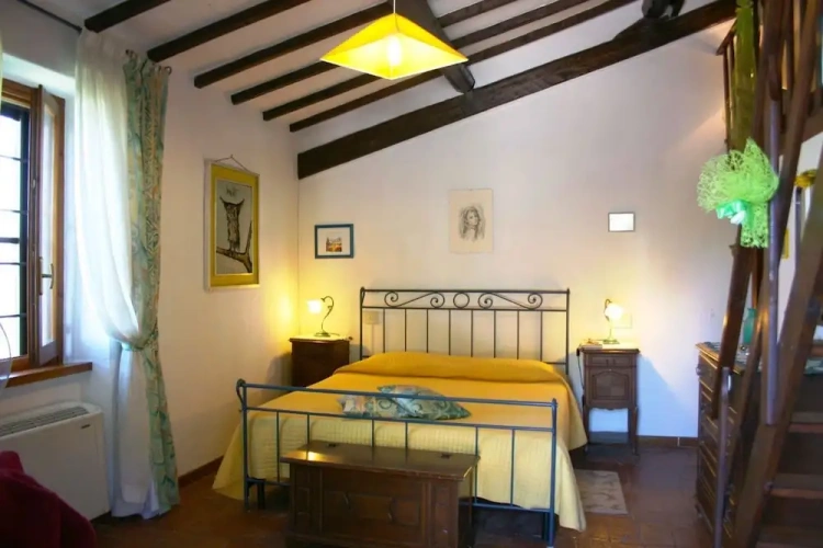 4 Bedrooms Attic Villa