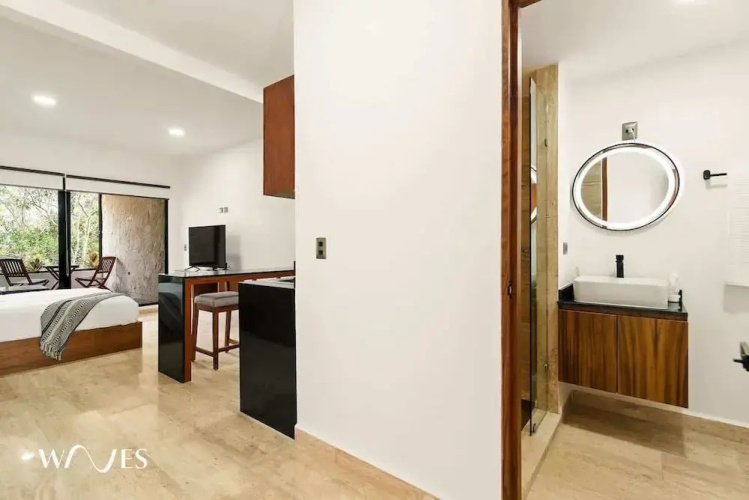 Spacious Loft W/garden View Pool + Jacuzzi GYM