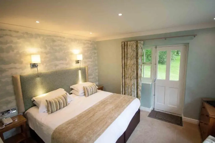 Standard Double room with garden view