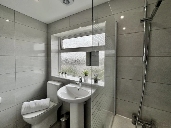 3 Bedrooms Cottage