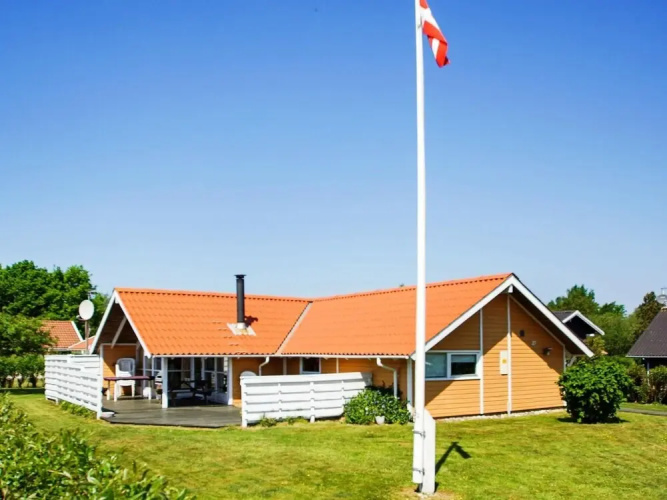 8 Person Holiday Home in Hemmet