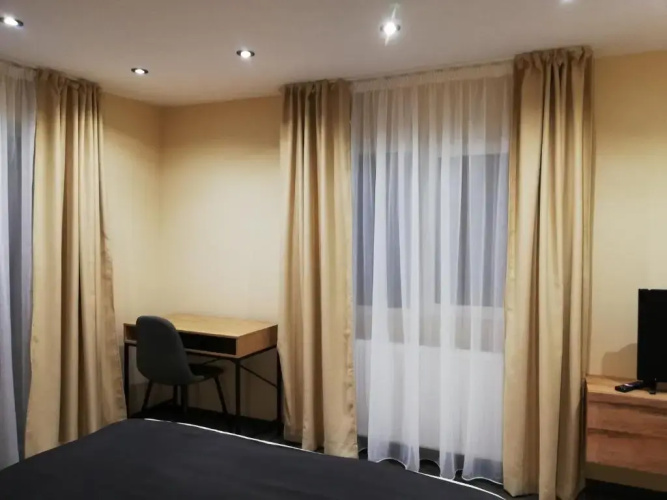 Cara Guesthouse 1