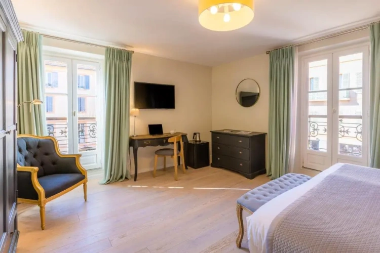 Prestige room