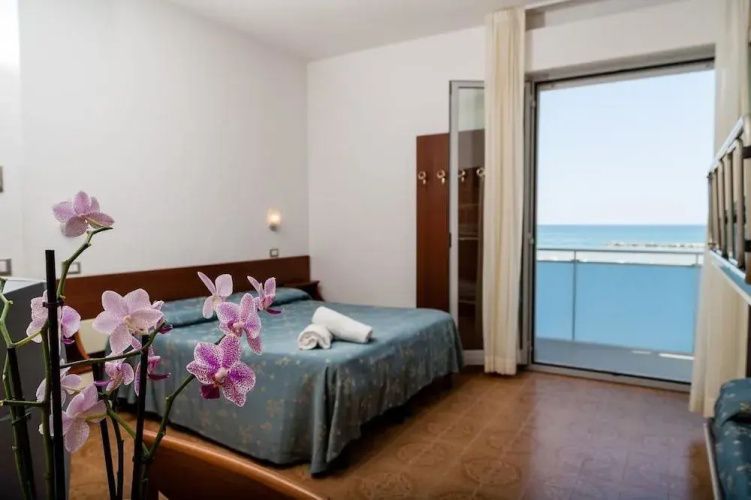 Hotel Sayonara