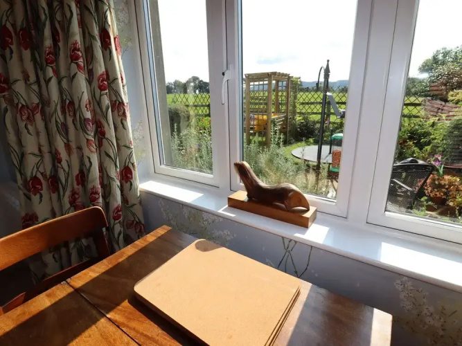 2 Merewood Cottages