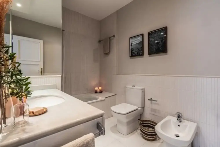 Aversa - 2 Bedrooms in Azca
