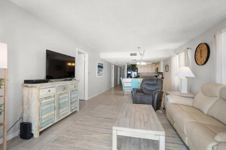 405 Beach Place Condos