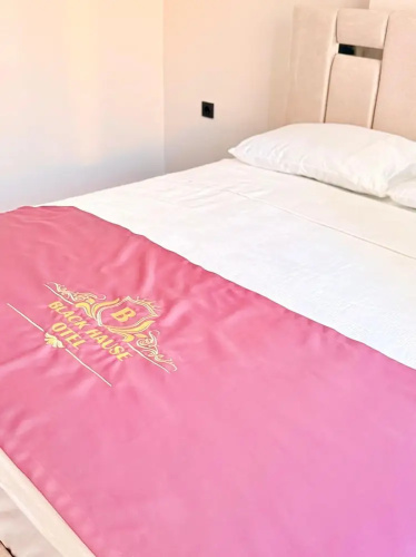 Black House Otel Turi̇zm - Mezitli