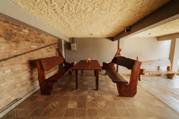 ISONDU Suites & Breakfast