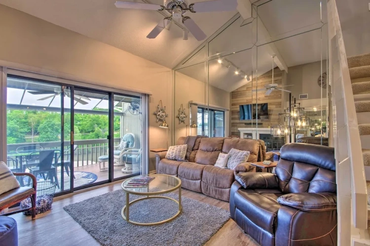 3 Bedrooms Apartment