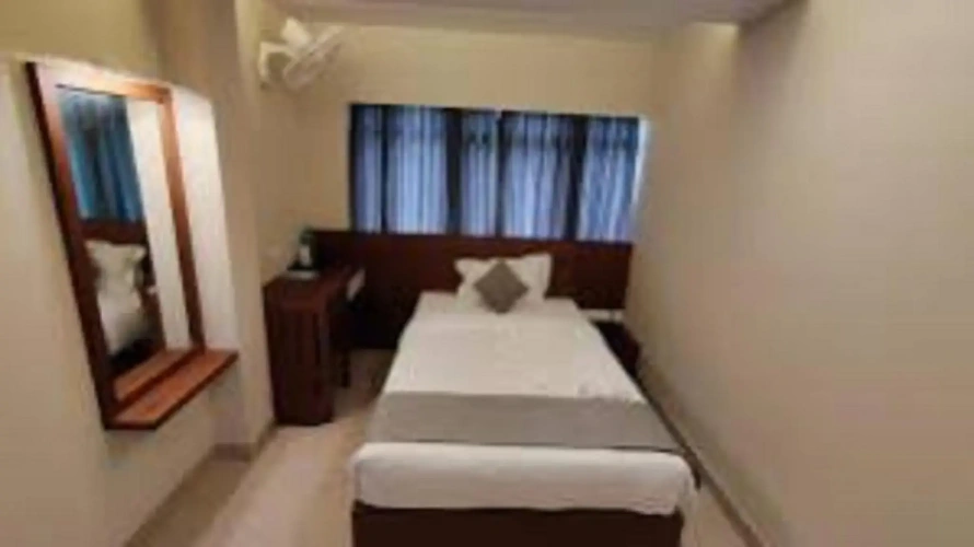 Deluxe Single room