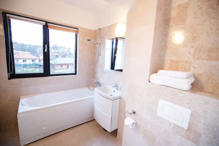 1 Bedroom Deluxe Apartment
