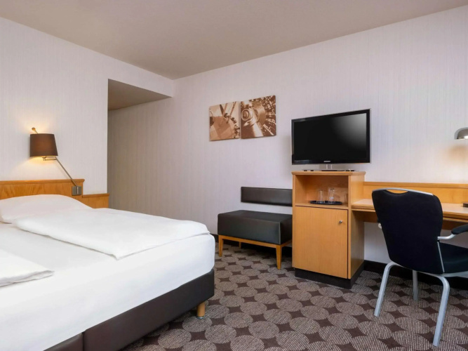 Mövenpick Hotel Nuernberg Airport
