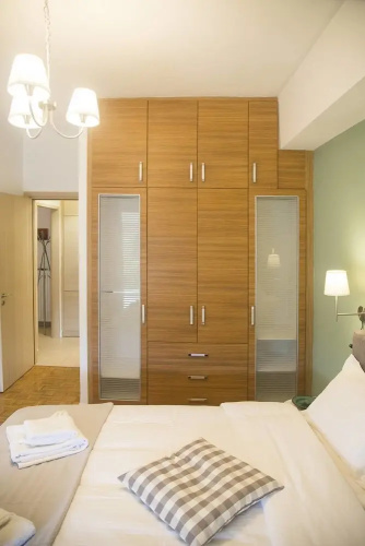 Chic and Central Apartment Park View