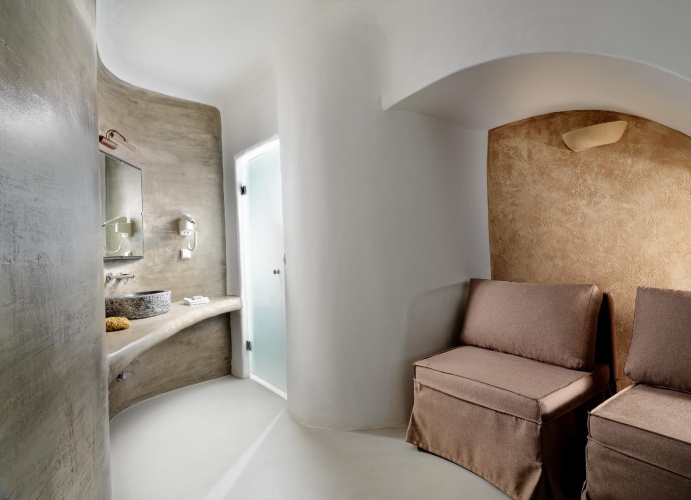 Deluxe Suite with mountain view
