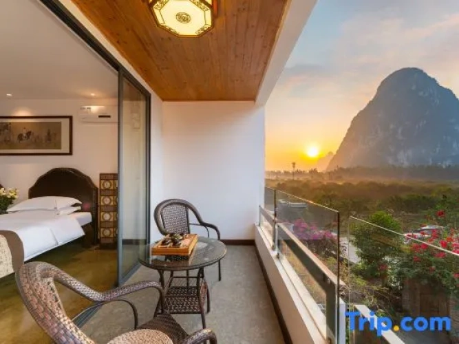 Standard Double room with view