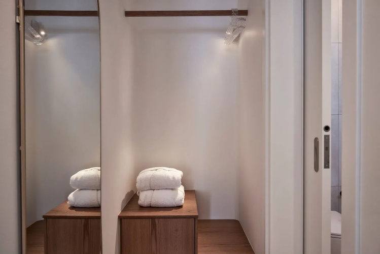 Brilliance Suites - Adults Only