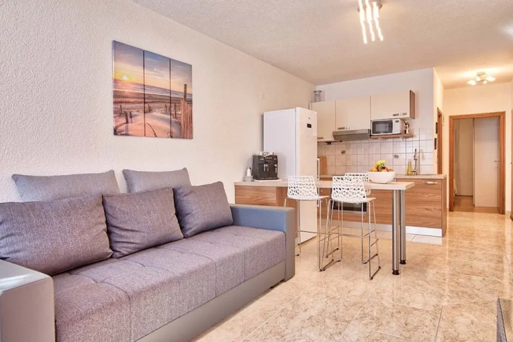 Apartment 1835