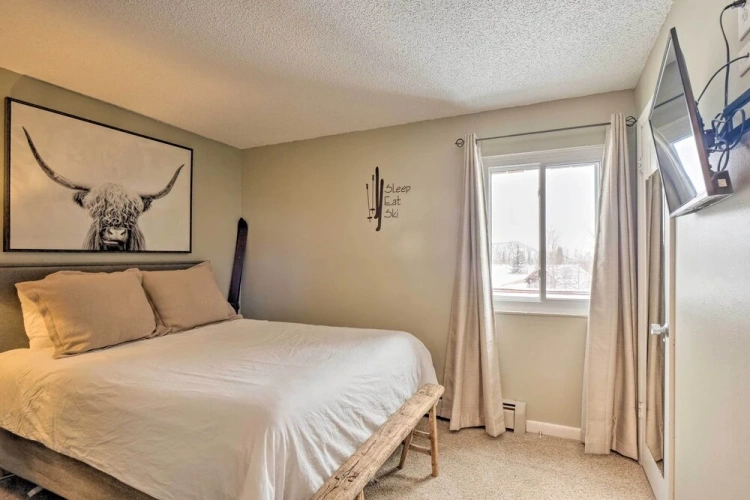 2 Bedrooms Apartment
