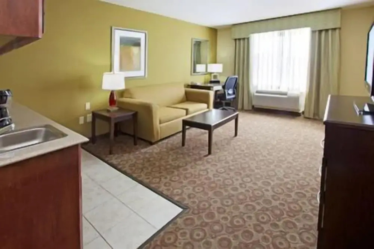 Holiday Inn Express Waller