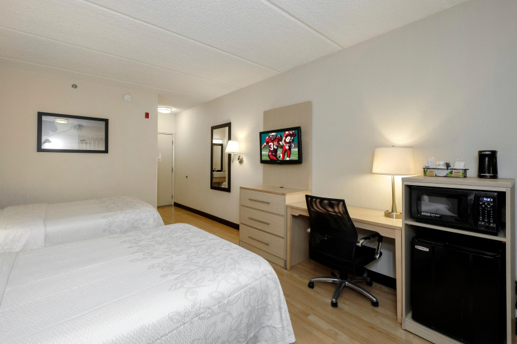 Red Roof Inn PLUS+ Gainesville