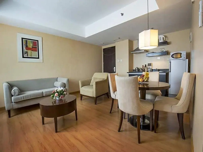 Lancaster Hotel by Central Flats