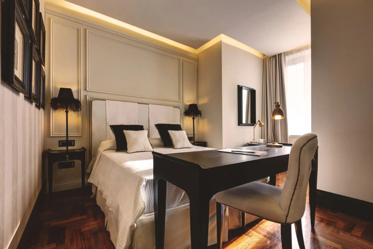 Bellezza al Colosseo B&B and Apartments