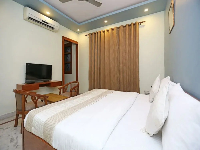 OYO 9581 Green Residency