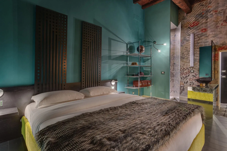 Premium Private Suites